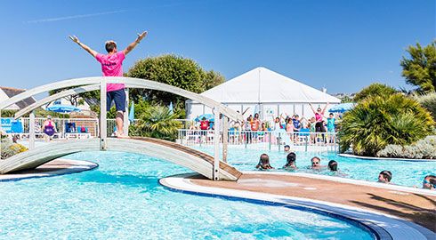 Quelles sont les différences entre un camping 4 étoiles et un camping 3 étoiles ?